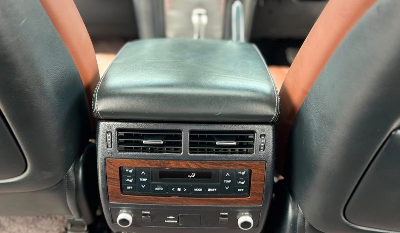 
								Toyota Land Cruiser 200 series ZX full									