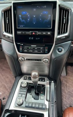 Toyota Land Cruiser 200 series ZX