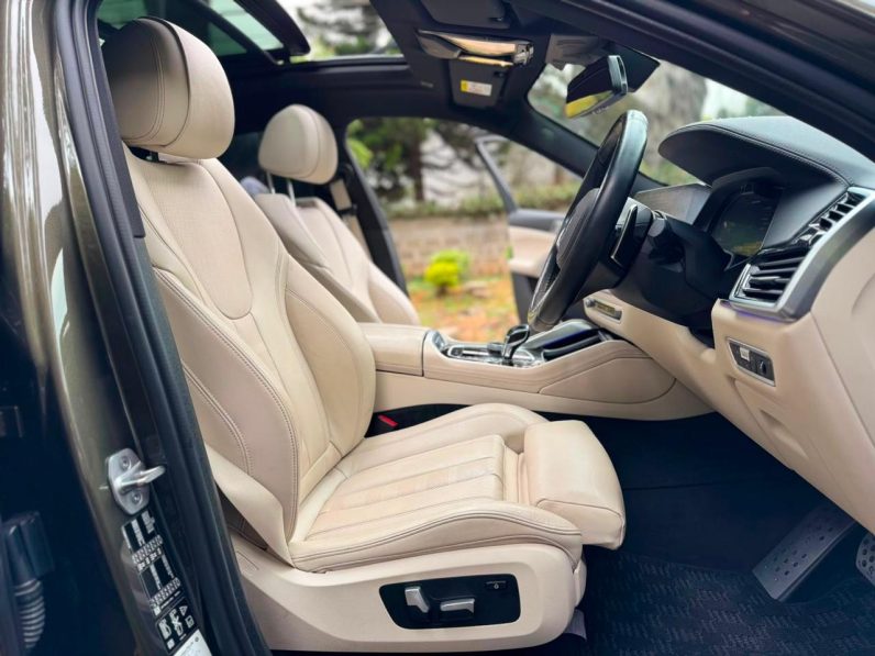 
								BMW X6 full									
