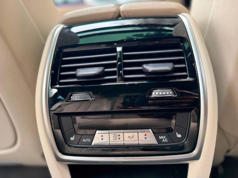 
								BMW X6 full									