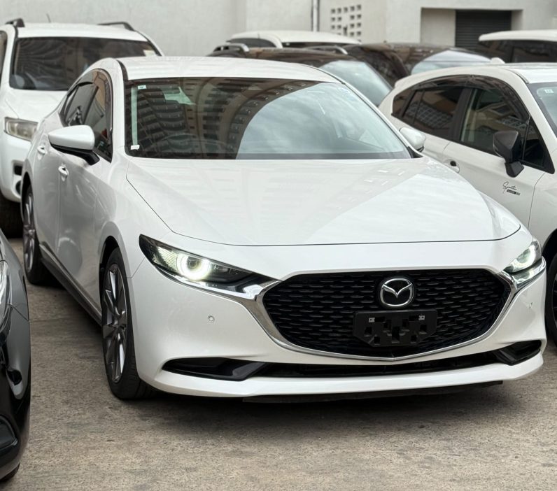 
								Mazda 3 full									