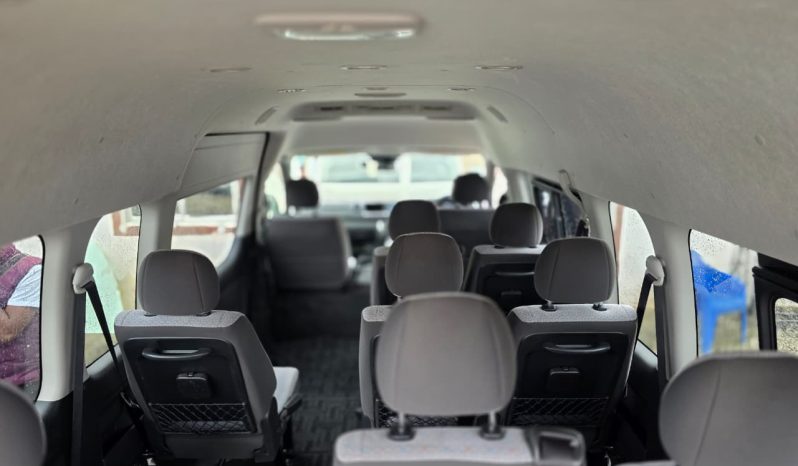 
								Toyota Hiace full									