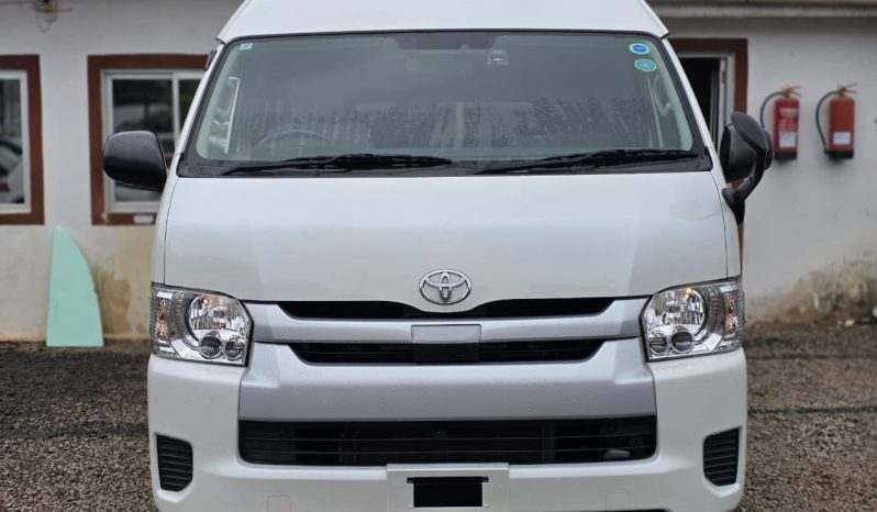 
								Toyota Hiace full									