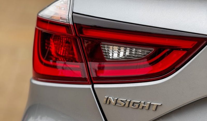 
								Honda Insight full									