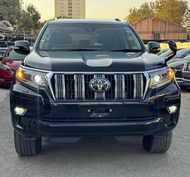 
								Toyota Landcruiser Prado TXL full									
