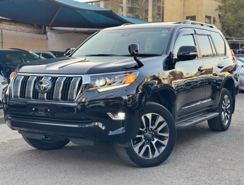 
								Toyota Landcruiser Prado TXL full									