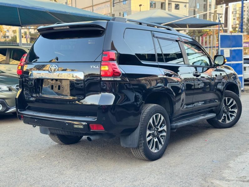 
								Toyota Landcruiser Prado TXL full									