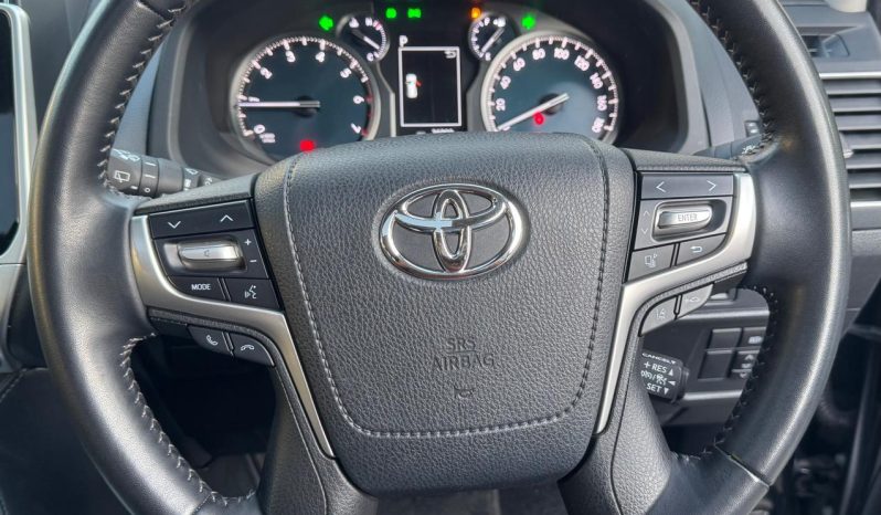 
								Toyota Landcruiser Prado TXL full									