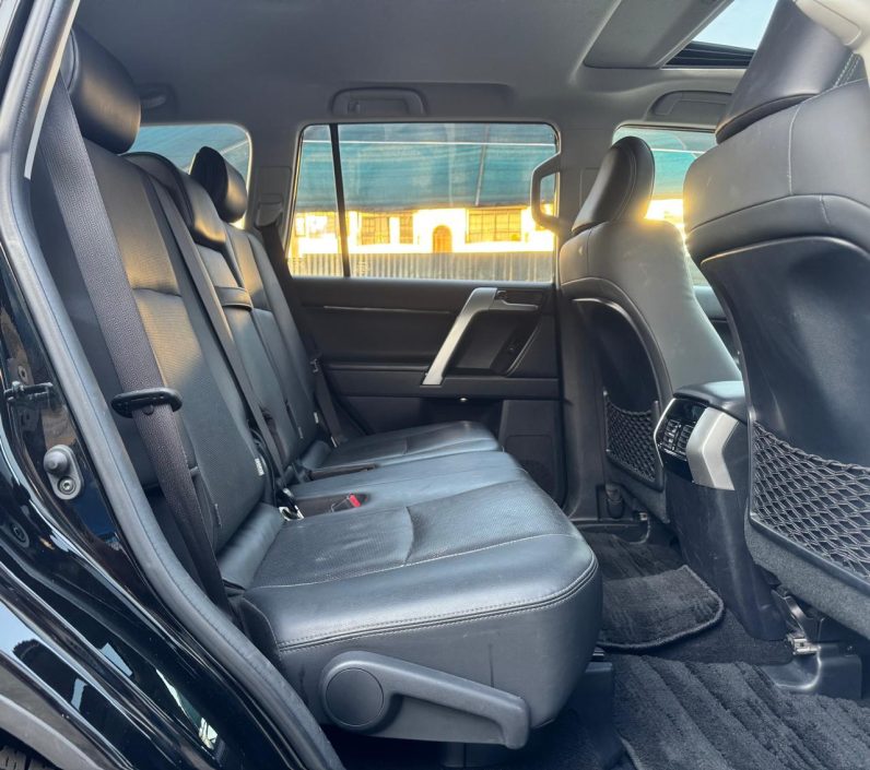 
								Toyota Landcruiser Prado TXL full									