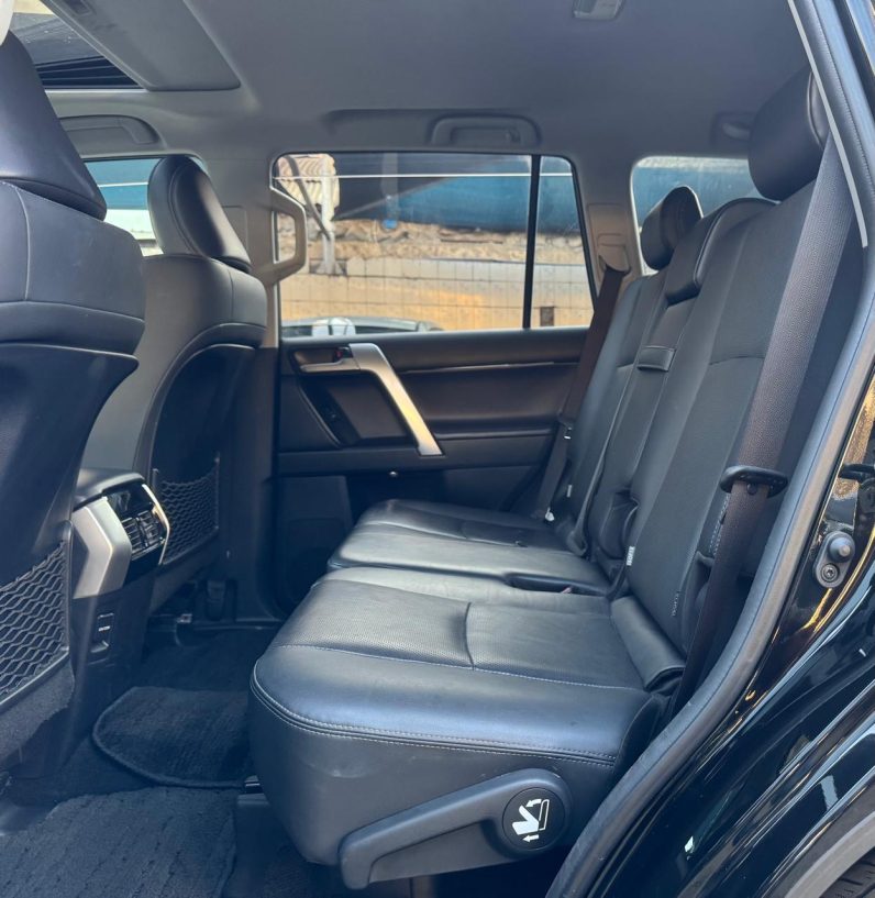 
								Toyota Landcruiser Prado TXL full									
