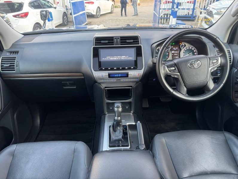 
								Toyota Landcruiser Prado TXL full									