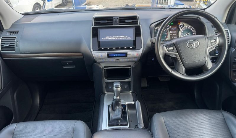 
								Toyota Landcruiser Prado TXL full									
