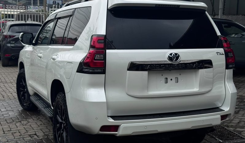 
								Toyota Landcruiser Prado TXL full									