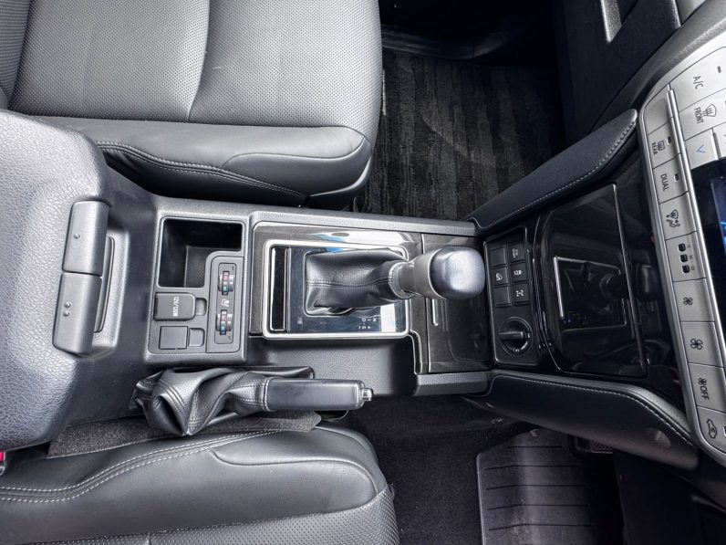 
								Toyota Landcruiser Prado TXL full									