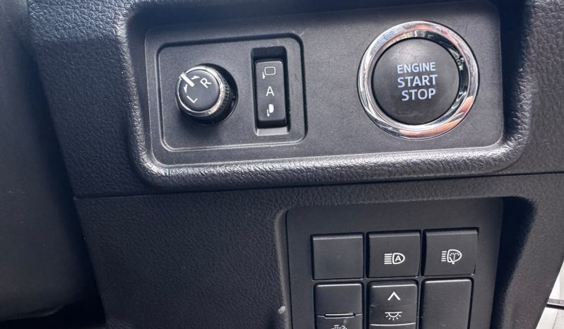 
								Toyota Landcruiser Prado TXL full									