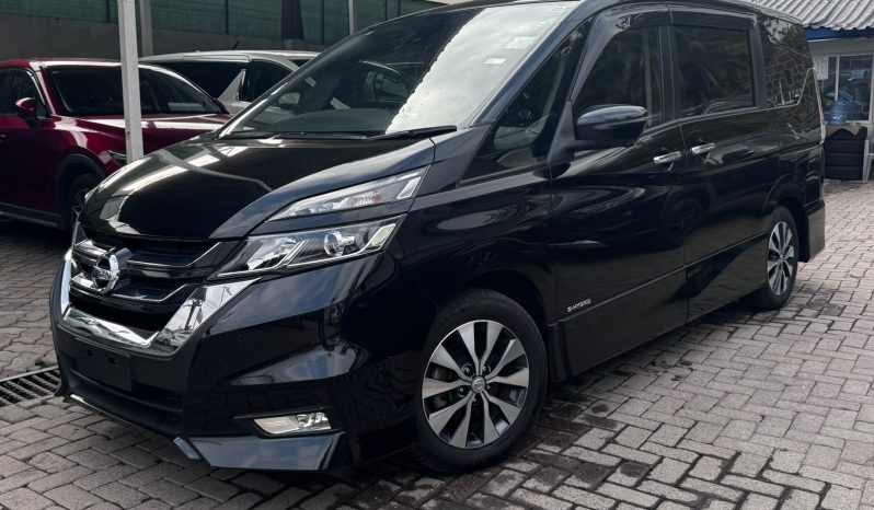 
								Nissan Serena full									