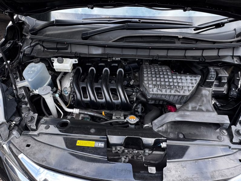 
								Nissan Serena full									