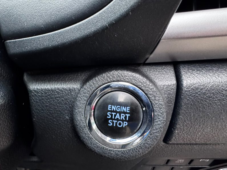 
								Toyota Hilux full									