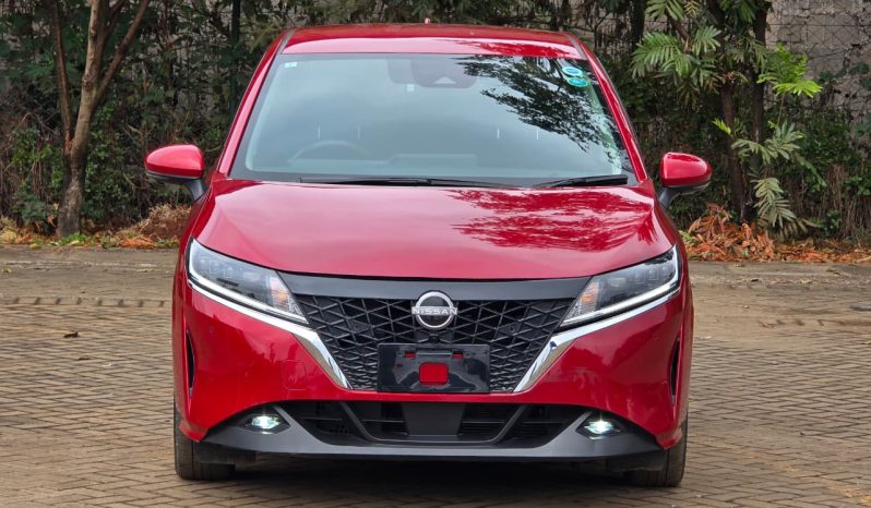 
								Nissan Note E-power full									