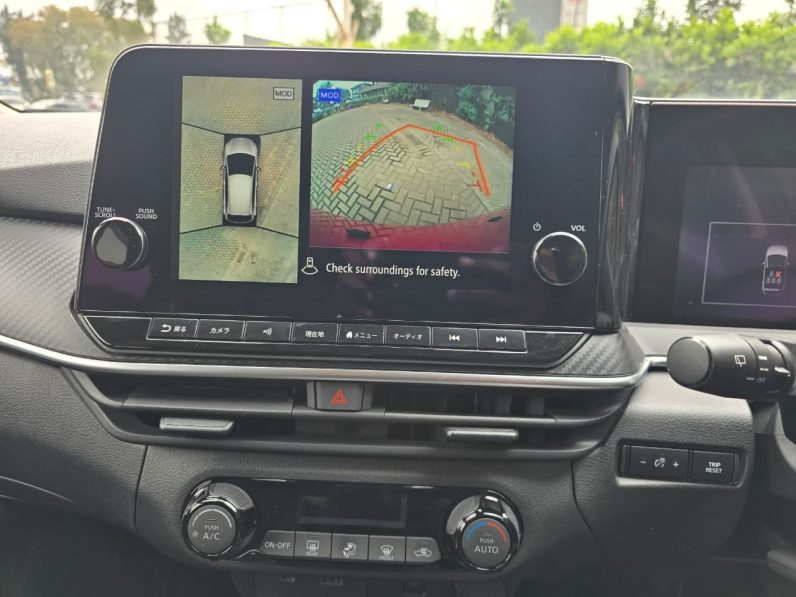 
								Nissan Note E-power full									