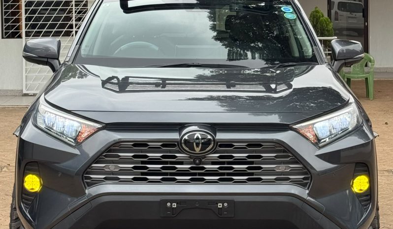 
								Toyota Rav4 full									