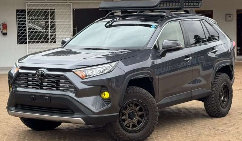 
								Toyota Rav4 full									