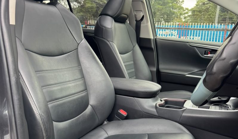 
								Toyota Rav4 full									
