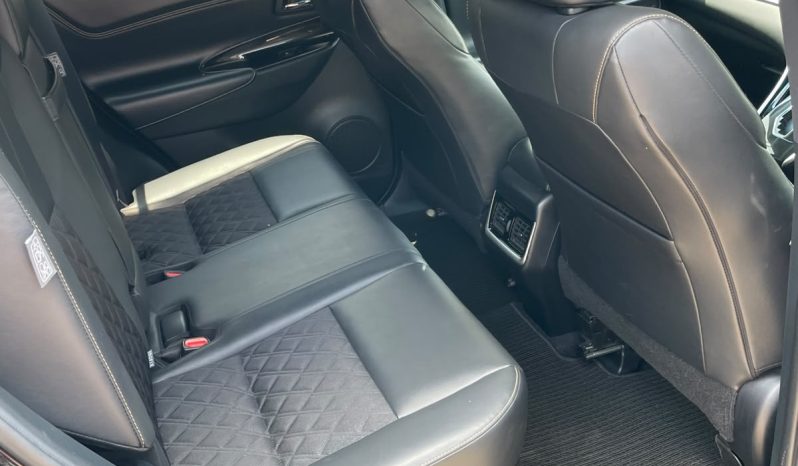 
								Toyota Harrier full									