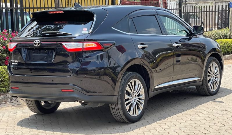 
								Toyota Harrier full									