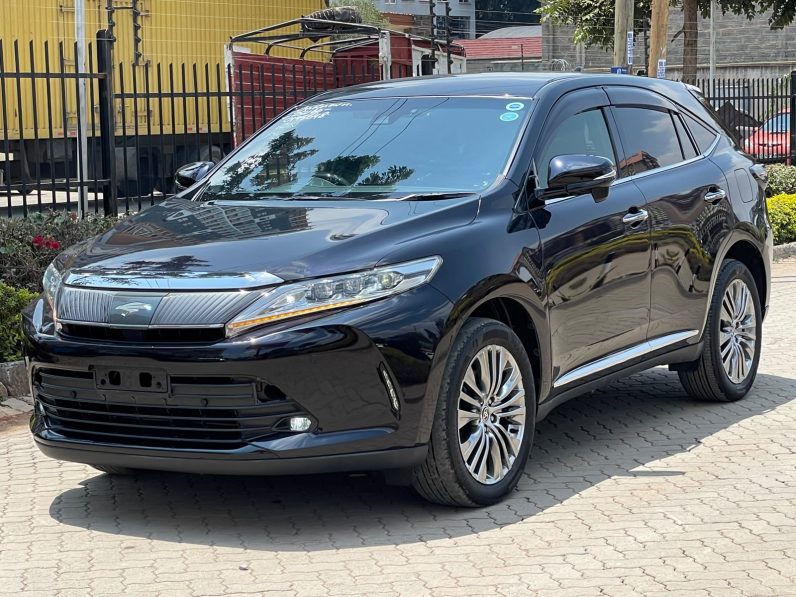 
								Toyota Harrier full									