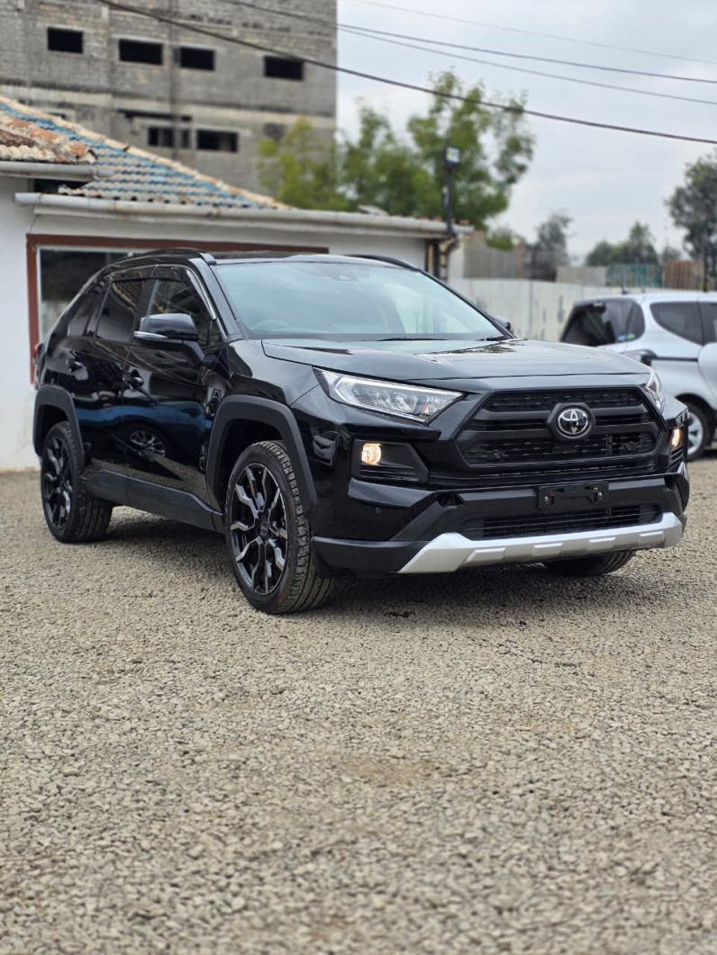 
								Toyota Rav4 full									