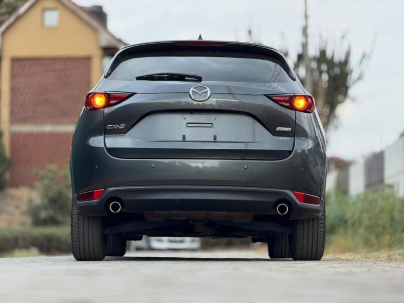 
								Mazda CX5 full									