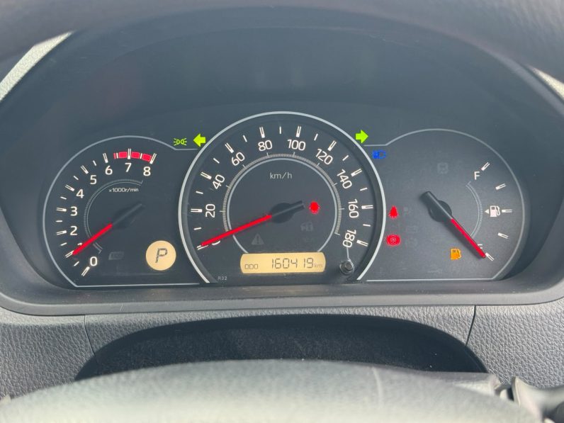
								Toyota Voxy full									