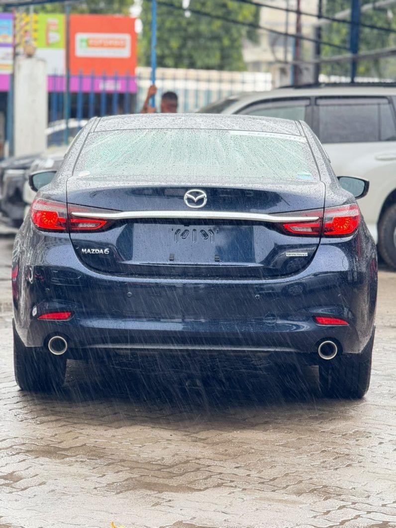 
								Mazda 6 full									