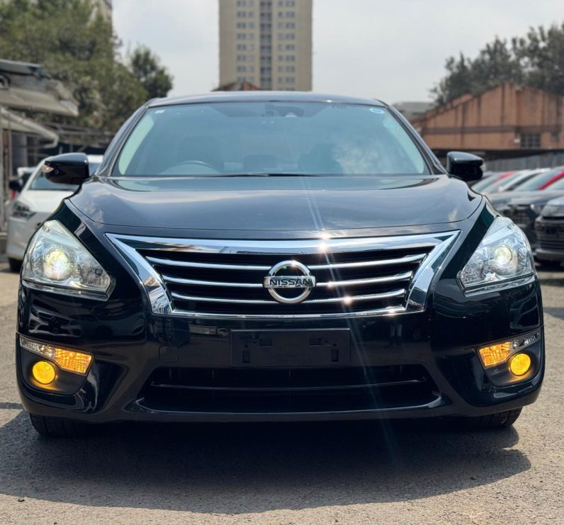 
								Nissan Teana full									