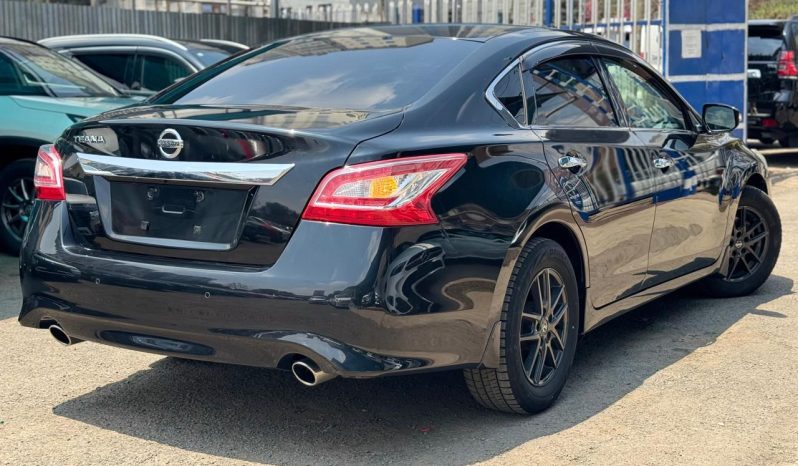 
								Nissan Teana full									