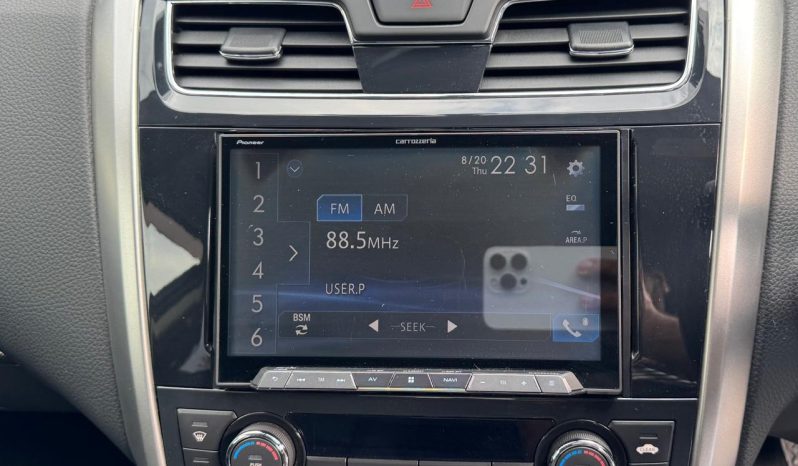 
								Nissan Teana full									