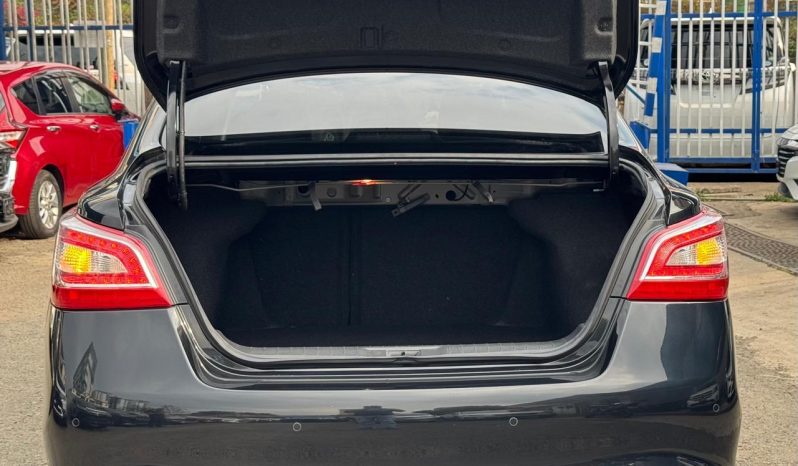 
								Nissan Teana full									
