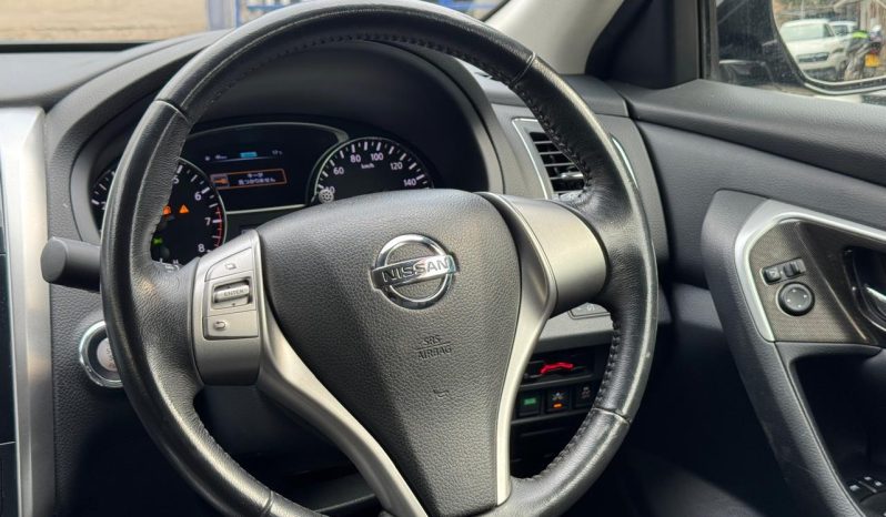 
								Nissan Teana full									
