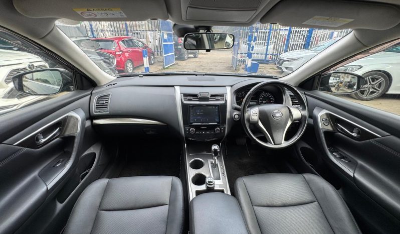 
								Nissan Teana full									