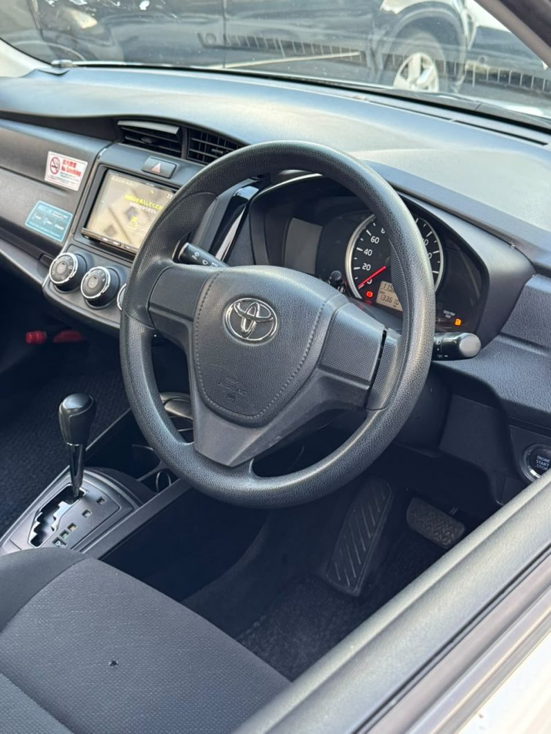 
								Toyota Axio full									
