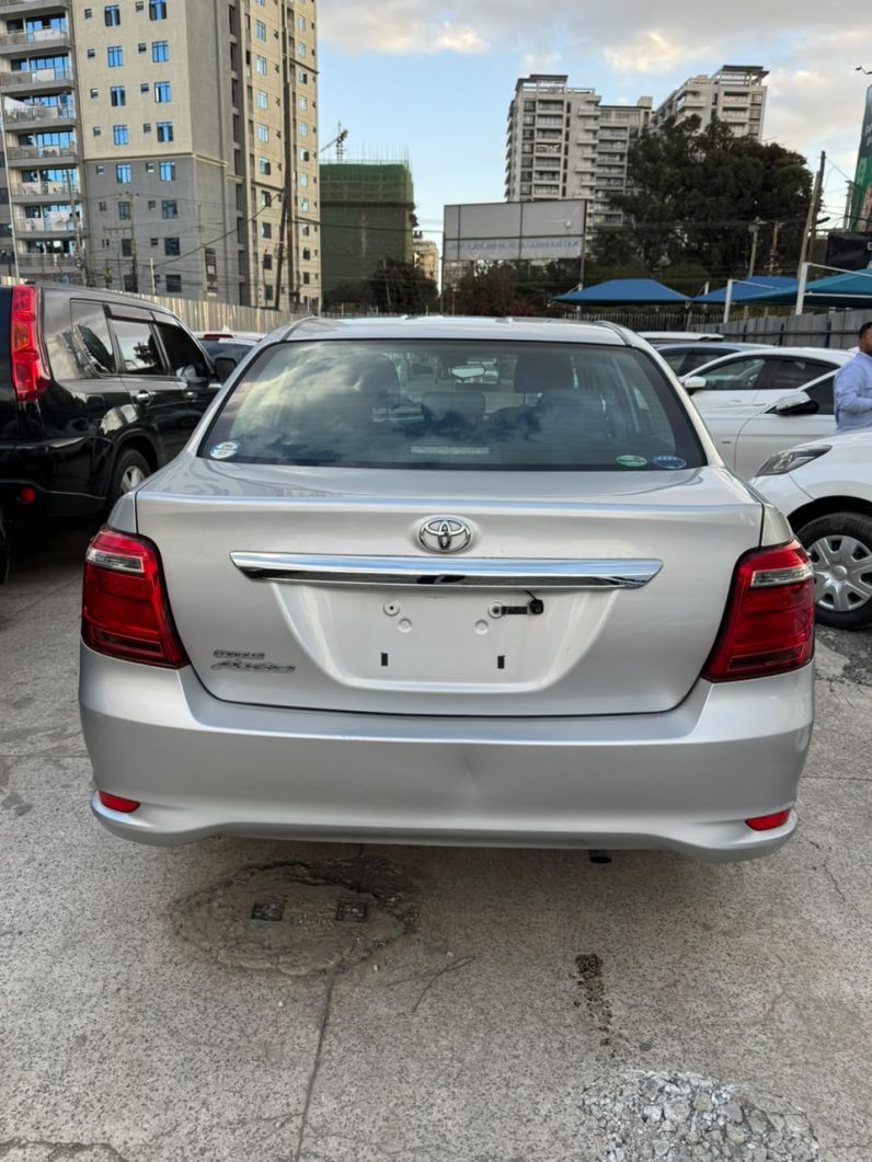 
								Toyota Axio full									