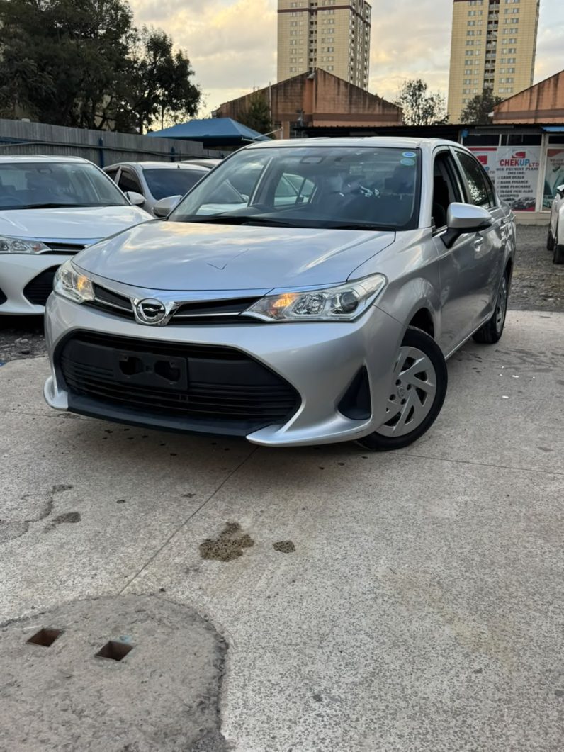 
								Toyota Axio full									