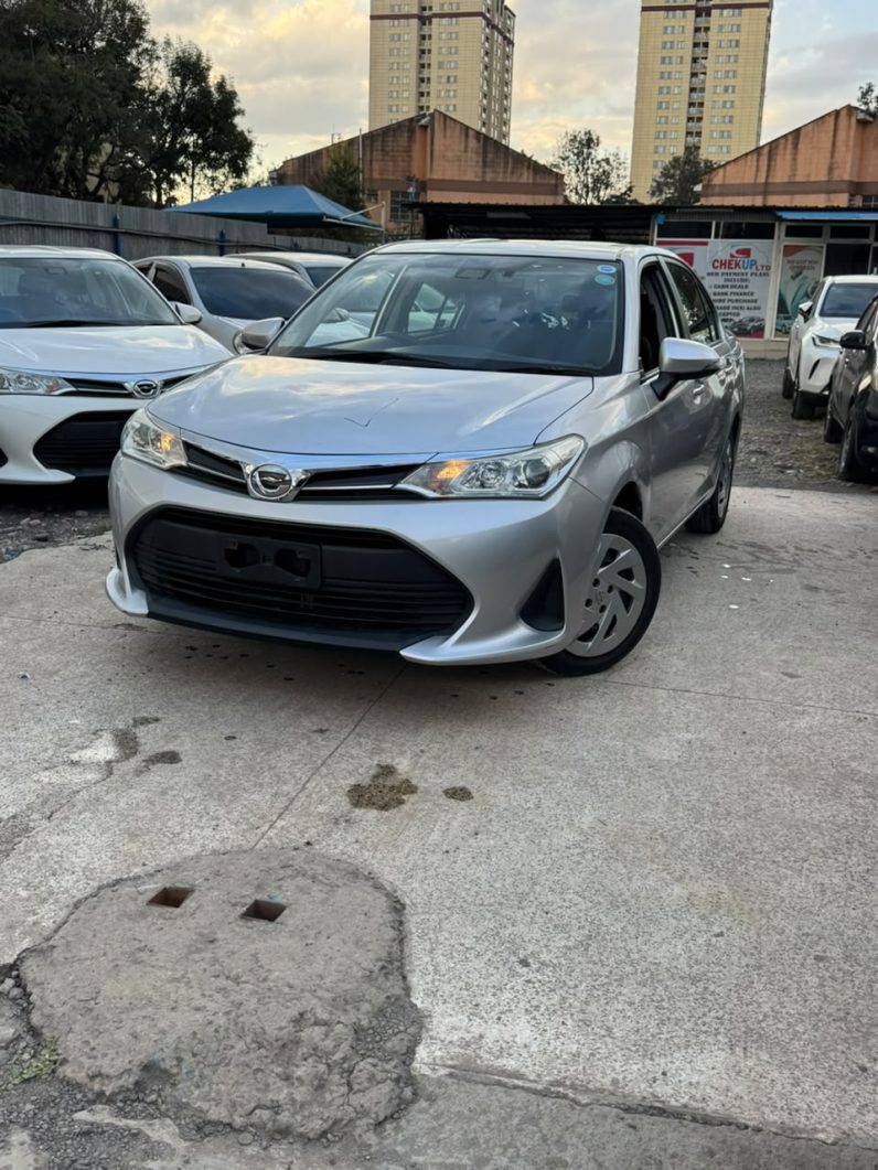 
								Toyota Axio full									