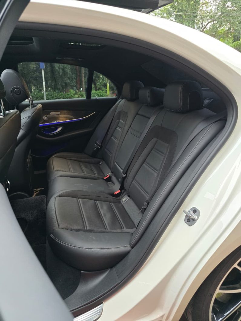 
								mercedes Benz AMG E53 full									