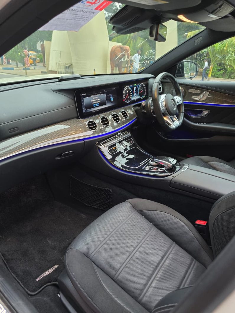 
								mercedes Benz AMG E53 full									