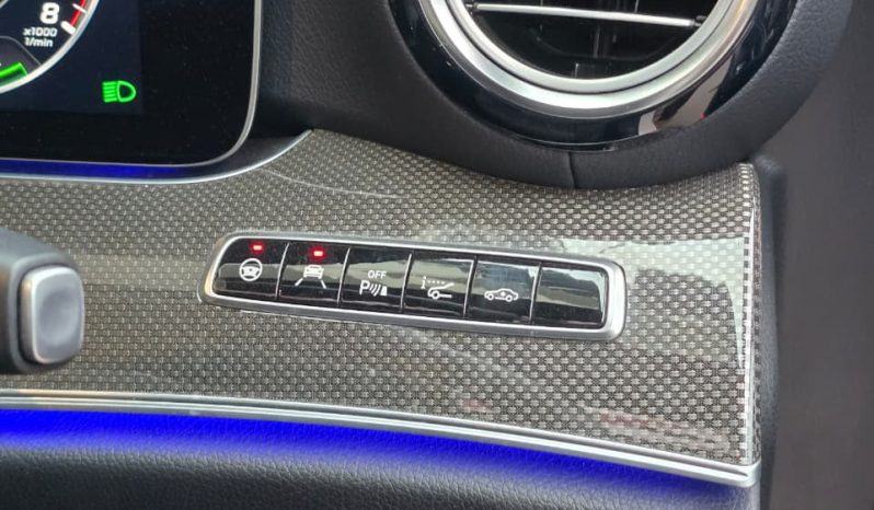 
								mercedes Benz AMG E53 full									