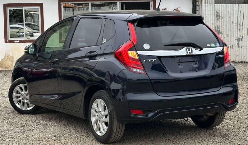 
								Honda Fit full									