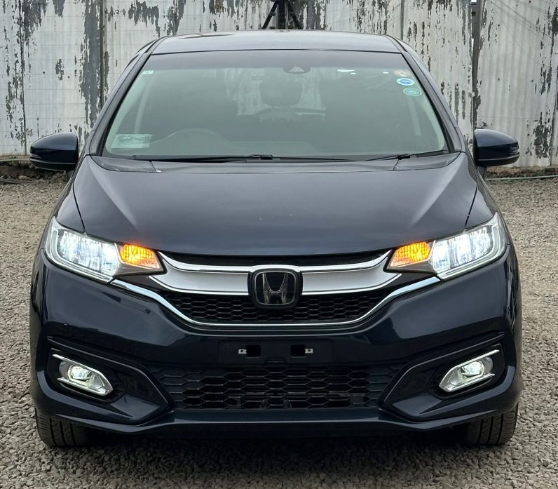 
								Honda Fit full									
