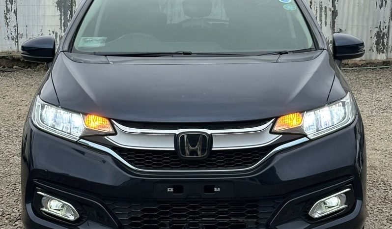
								Honda Fit full									